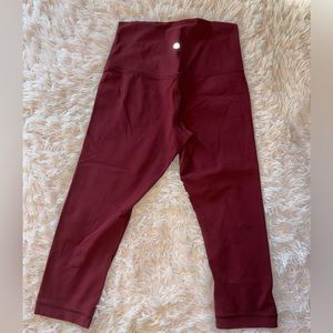 Lululemon burgundy cropped leggings